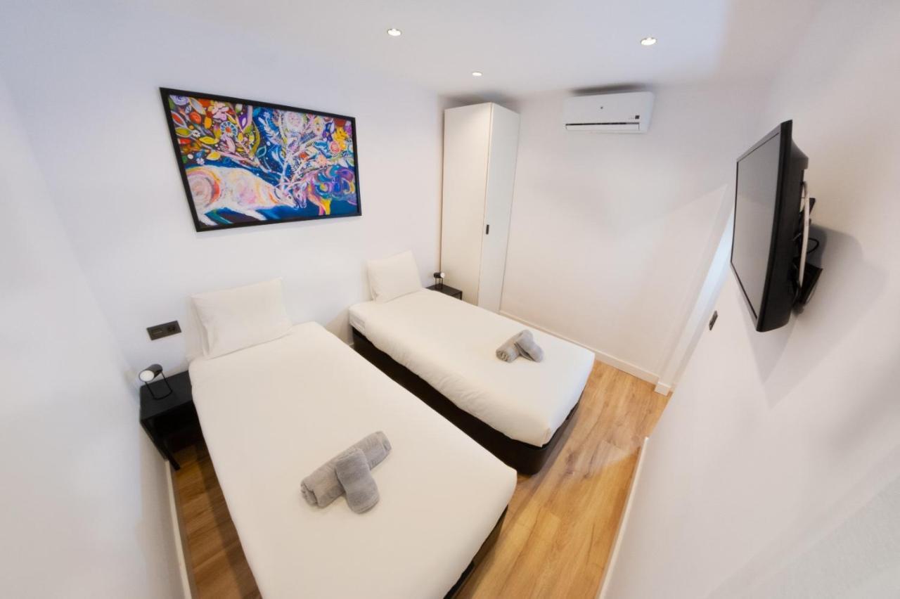 Modern Haven For Urban Explorers By Rems Malaga Ngoại thất bức ảnh